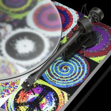 Patefonas ESSENTIAL III RINGO STARR Peace & Love